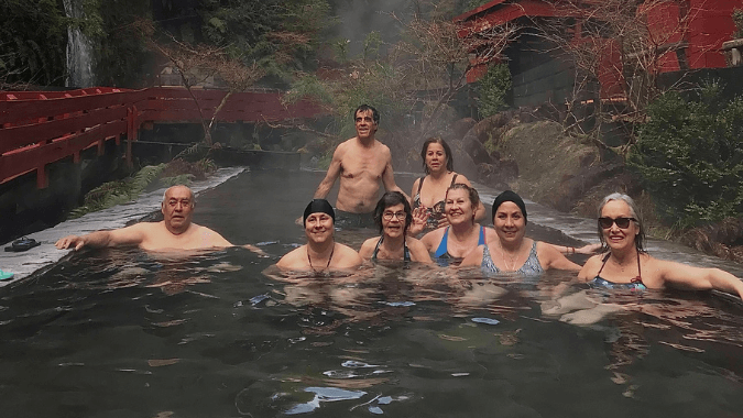 Desfrute de um dia nas famosas Termas Geométricas na Patagônia do Chile!