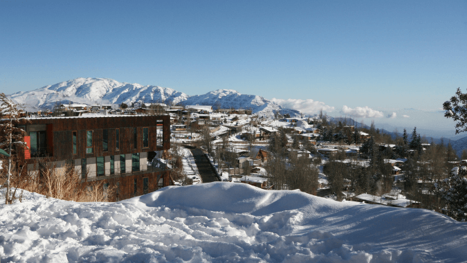 Farellones, uno de los centros de esquí más visitados en la Patagonia Chilena