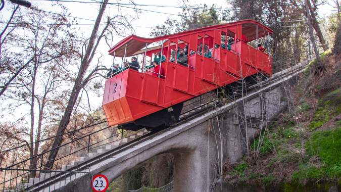 Divirta-se enquanto conhece Santiago, a bela capital chilena!